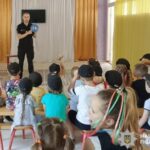 Знання під час гри: у Кам’янському поліцейські провели для дітей урок з безпеки дорожнього руху