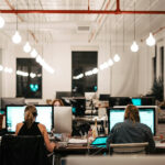 ШІ може замінити більшість офісних професій за півтора року – Microsoft