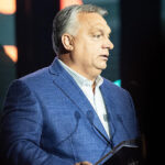 Politico: Лідери ЄС не змогли переконати Орбана щодо кредиту для України