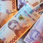 Середня зарплата в Україні у лютому зросла на 1,2% – Держстат