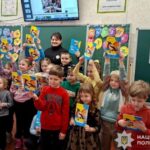 Весняні канікули без ризику: поліцейські Дніпра навчають дітей правил безпеки
