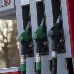 Українцям повертатимуть частину грошей за кожну заправку авто, але є обмеження