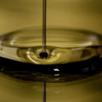 Ціни на нафту впали нижче 100 доларів через перемир’я США з Іраном