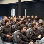 Поліція Кривого Рогу запрошує випускників та учнів старших класів долучитися до навчання у закладах вищої освіти системи МВС