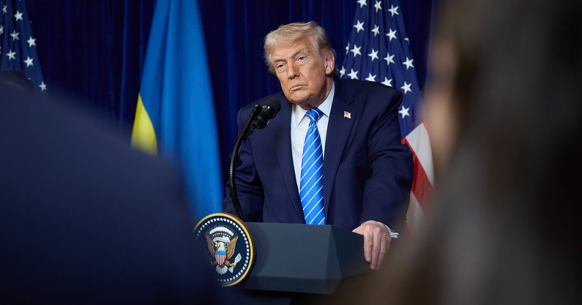Фото палаючого собору Києво-Печерської лаври вплинуло на Трампа – Politico