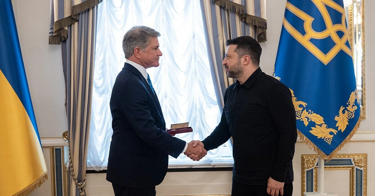 Зеленський розповів про зустріч із членом Конгресу США Маккоулом у Києві