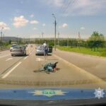 У Кривому Розі поліцейський врятував чоловіка, який поранив ногу, та не міг рухатись