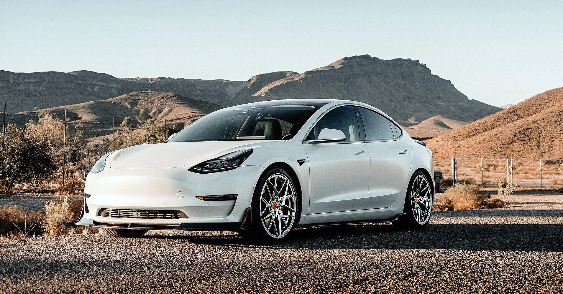 Європейський ринок знову допомагає Tesla: поставки перевищили прогнози