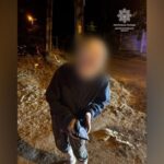 Патрульні Дніпра допомогли жінці, яка заблукала, повернутися додому