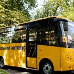 В Дніпропетровській області школам передали ще п’ять нових автобусів