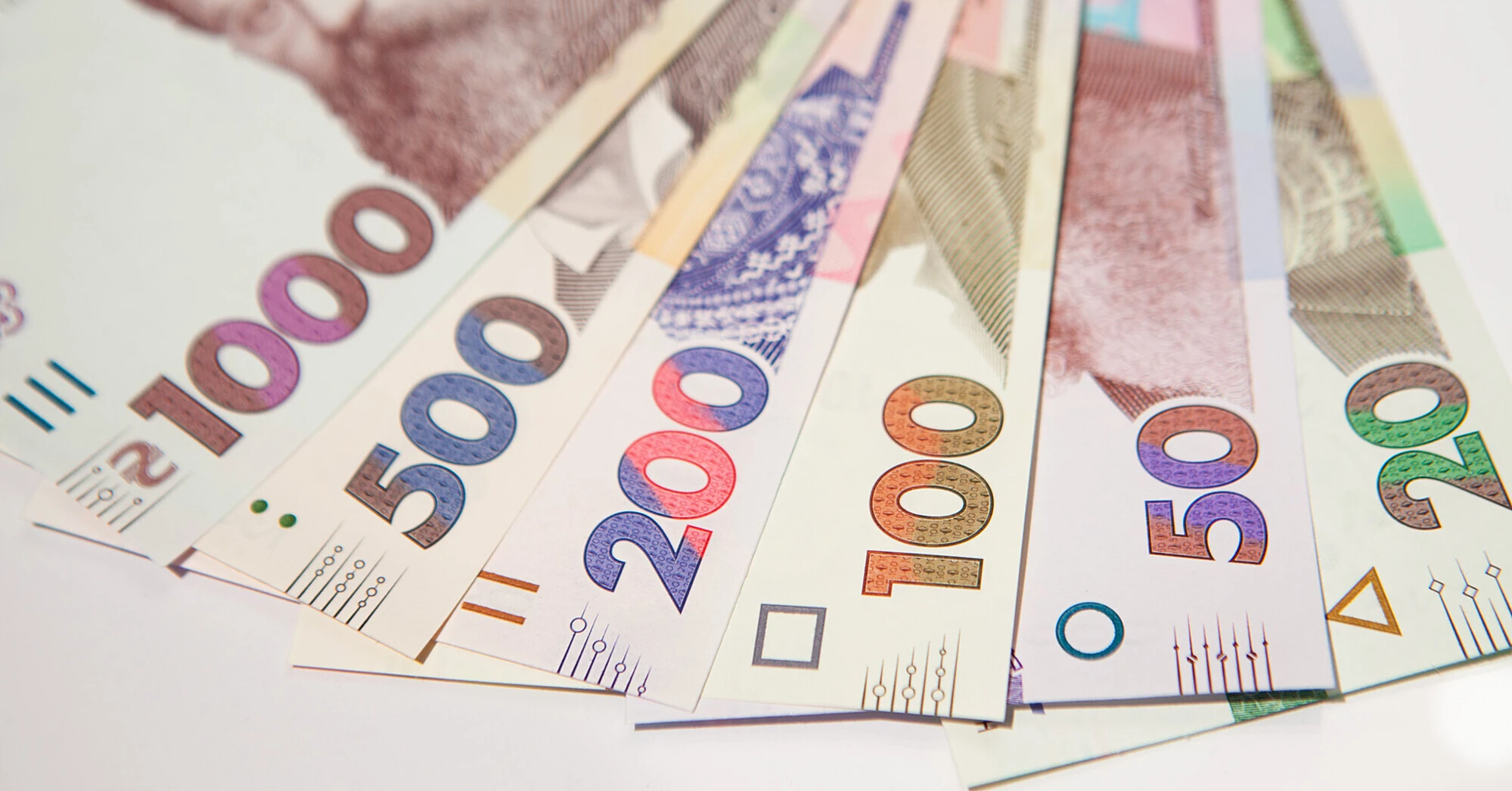 Попит на готівку в Україні зріс на тлі атак і руйнувань – НБУ