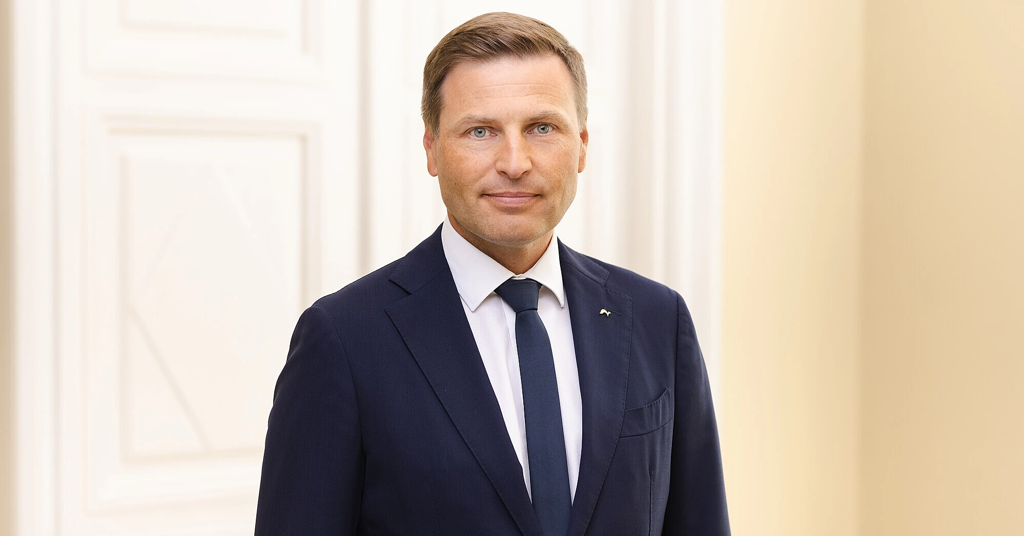 Міністр оборони Естонії подав у відставку після скандалу зі снарядами для України