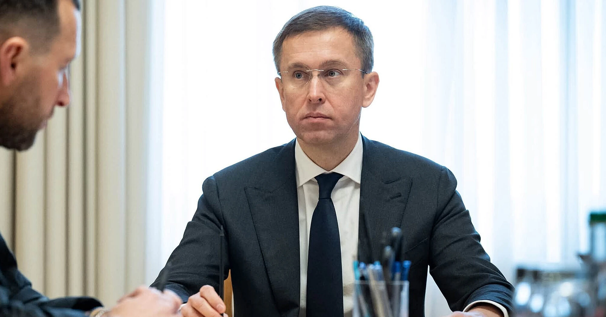 Кабмін змінив пріоритети держвидатків через затримку міжнародної допомоги