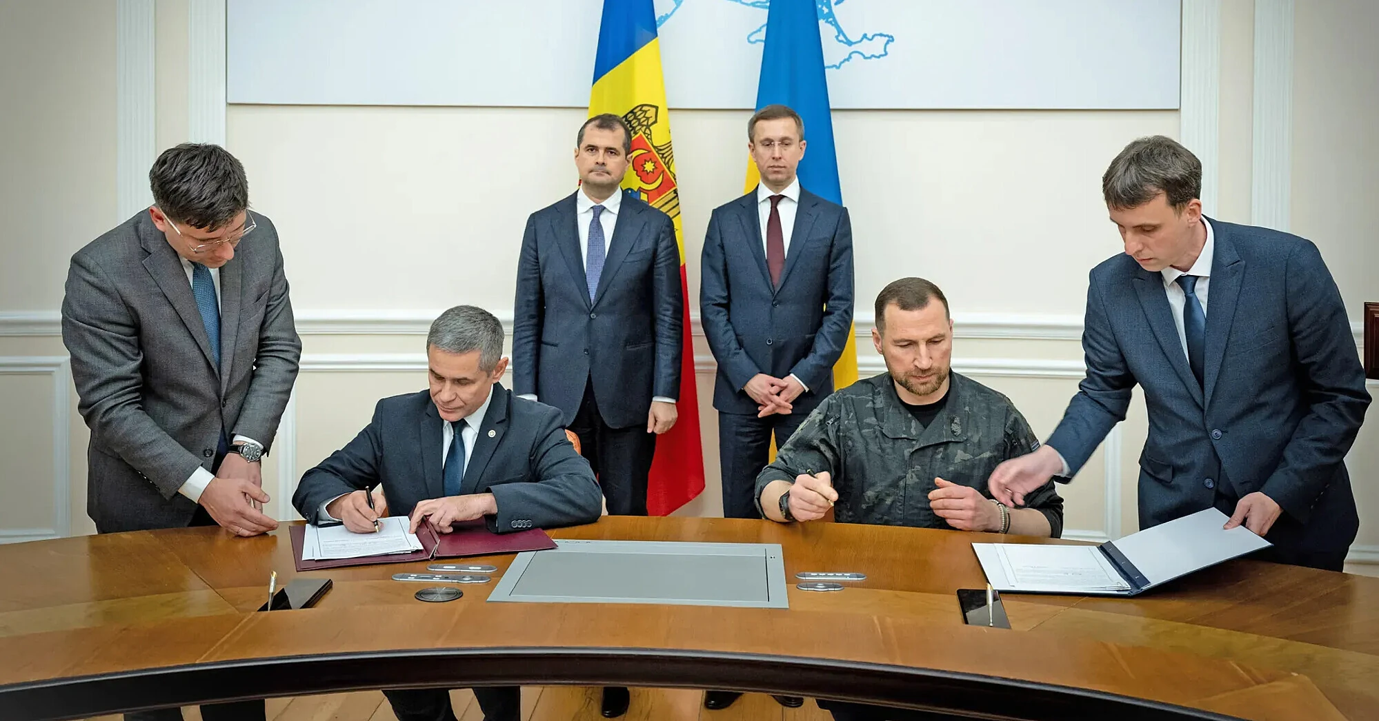 Україна та Молдова підписали угоду про спільні оборонні проєкти